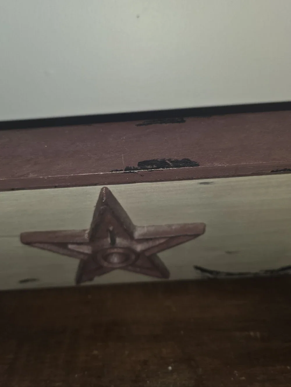 Rustic Primitive Distressed Wall Rack/Shelf